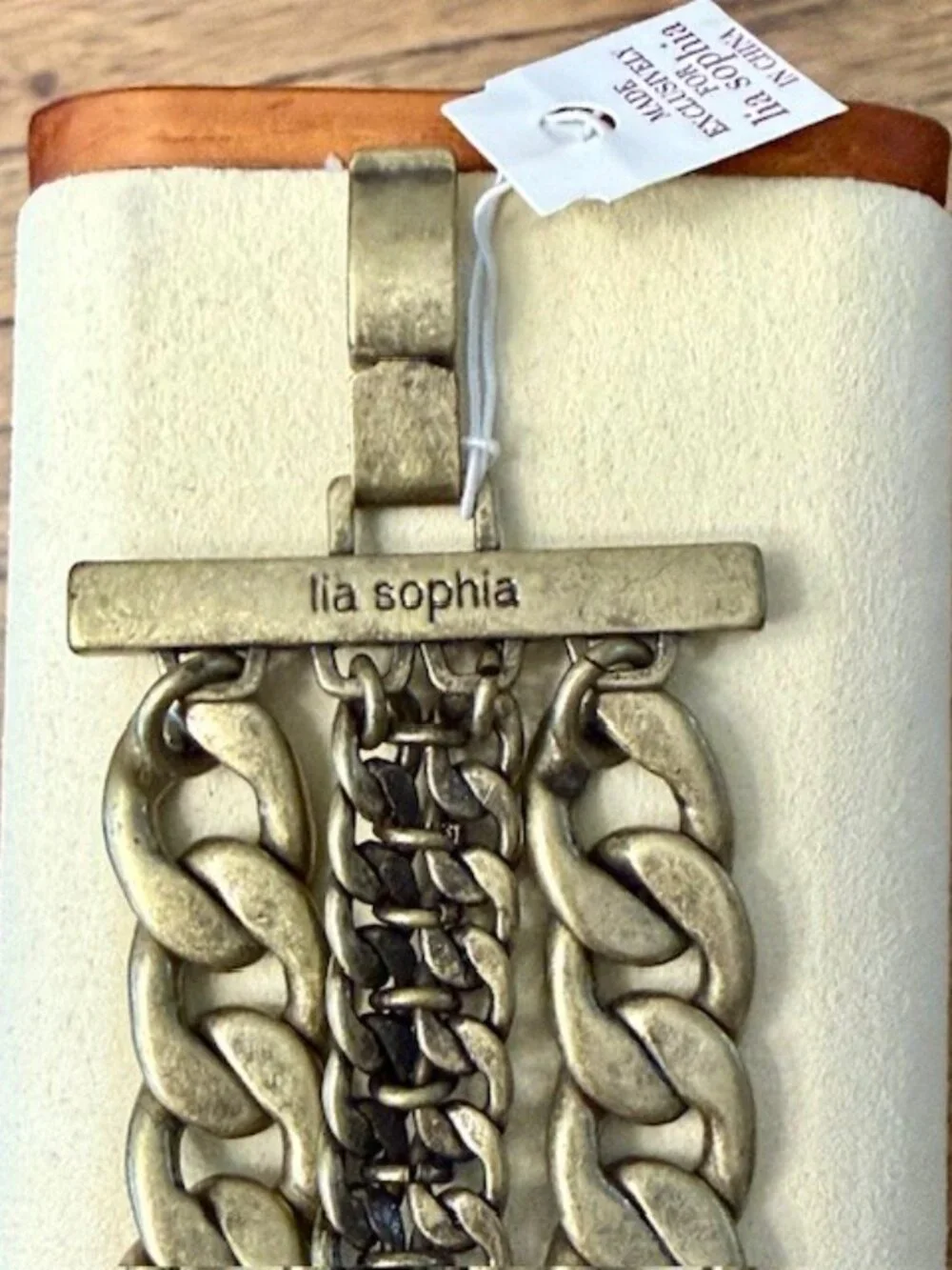 Lia Sophia 
